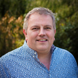 Dr-Simon-Campbell